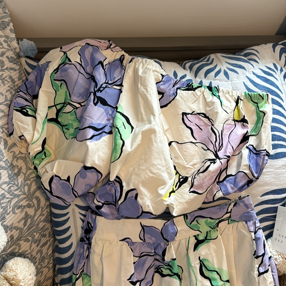 Target Skirt Set - Picture 3 of 3